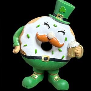 NEW! SWEET Vintage Inspired St Patrick’s Day Irish Leprechaun Beer Donut